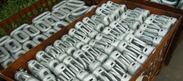  China Type W Clevis Socket Tongue , Electrical Transmission Line Hardware Fittings Silvery White supplier