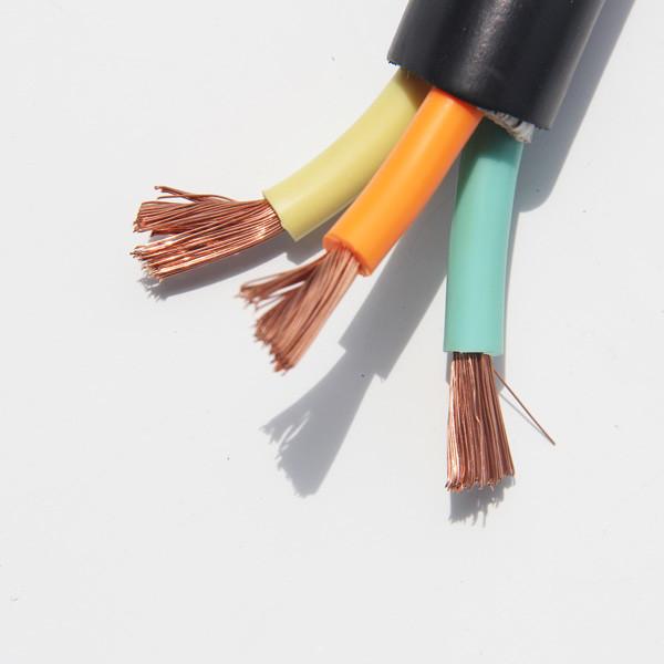  China LV Multicore Copper Flexible Cable Conductor Round / Flat Rubber Sheath supplier