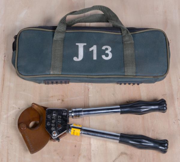 Hand Overhead Line Construction Tools cable cutter for ACSR / steel wire , Copper and Aluminum Cable