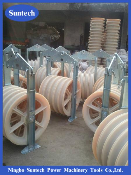  China 822mm ACSR 630 MC Nylon Sheave Overhead Line Stringing Blocks For Conductor supplier