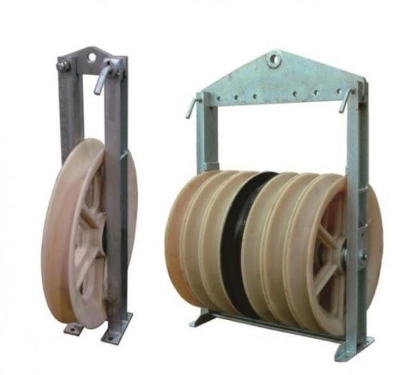  China Construction Stringing Triple Pulley Block 60KN 660mm supplier