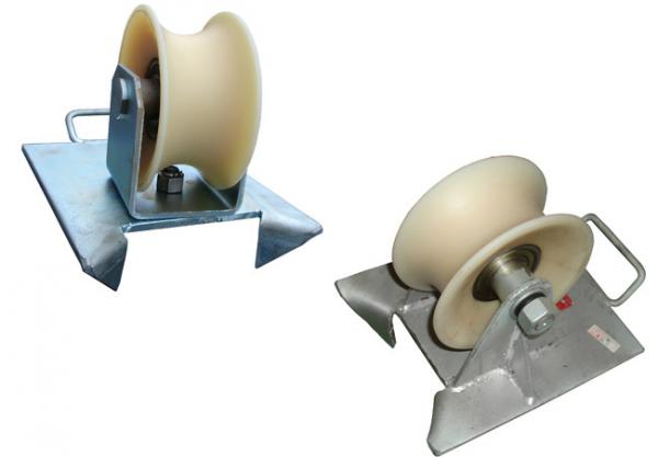 Edge Mount Manhole Wire Pulling Rollers , Pithead Cable Pulling Rollers