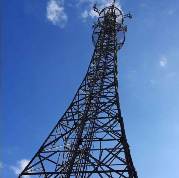  China Galvanised Steel Monopole Antenna Tower For Telecom supplier