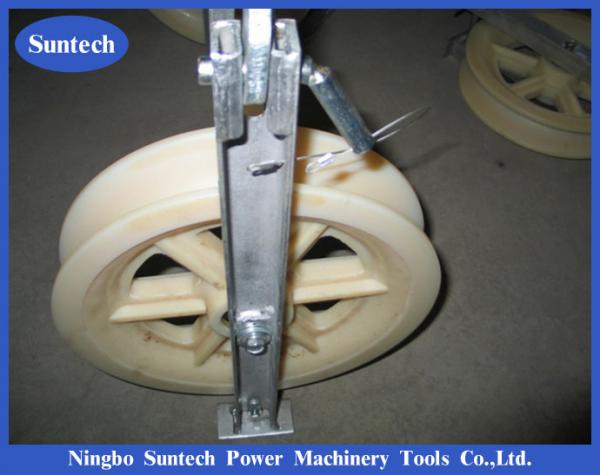  China Nylon Steel Sheave Cable Pulley Wheel Conductor Stringing Block Pulley For Lifting Cable supplier