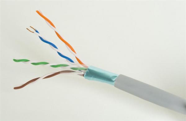 Cat.5e UTP Cable copper networking cable 305 m in pull box