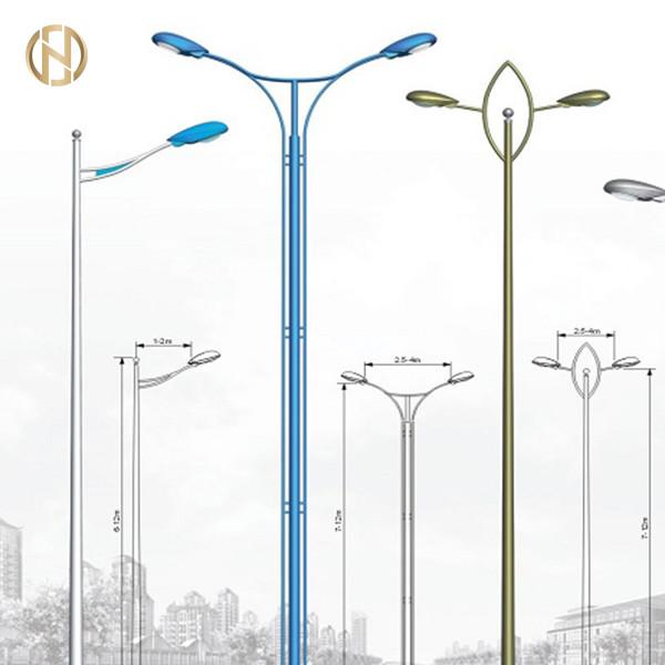  China 2020 New Product Hot Dip Galvanized Single Double Arm Street Light Pole supplier