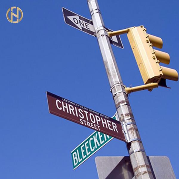  China 3M – 20M Road Sign Pole , Metal Street Sign Post Custom Diameter supplier