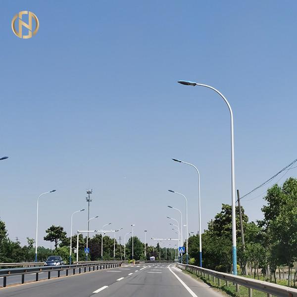  China 6 – 15M Street Light Pole Anti Corrosion，Steel Light Pole With Various Design supplier