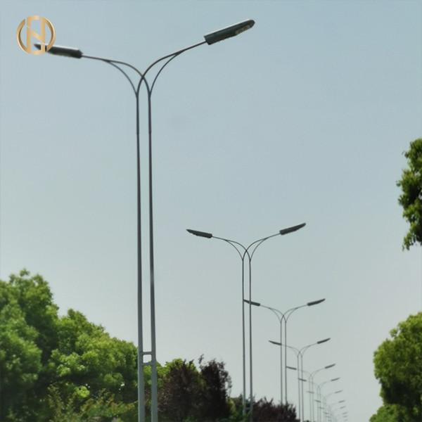  China 6 7 8 9m Solar Street Light Pole Two Arm Outdoor Street Lighting Pole supplier
