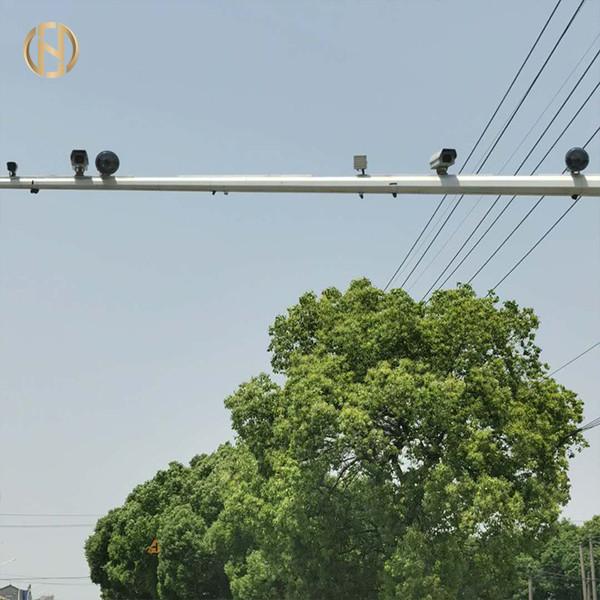 6MX12M Traffic Light Pole , Powder Coated Octagonal Steel Pole Customized