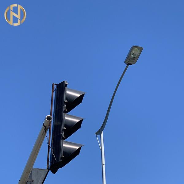 ASTM A123 Q345B LED Street Light Highway Lamp Post Straight Arm