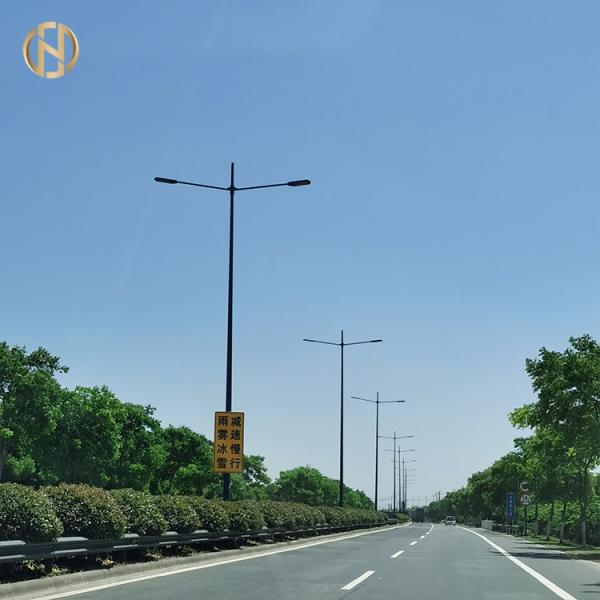  China High Quality 7M Street Lighting Pole with 1.5M Luminaire Arm supplier