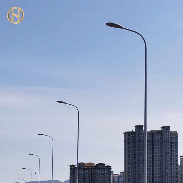  China Outdoor Highway Lamp Post 3mm-20mm Customized Shape Long Service Life supplier