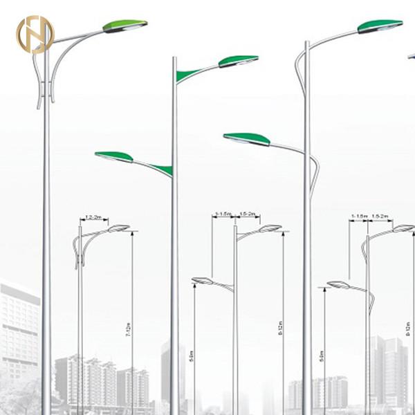  China Outdoor Street Light Pole Q235 Hot Dip Galvanized / Powder Coated Surface supplier
